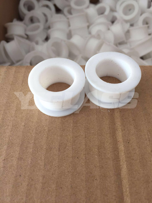 C bending flexible axle sleeve