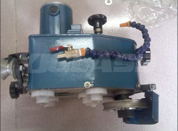 Grinding machine