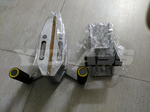 Handling clip